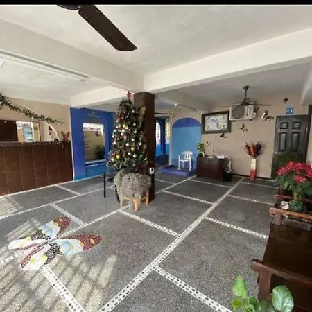 Hotel Mariposa