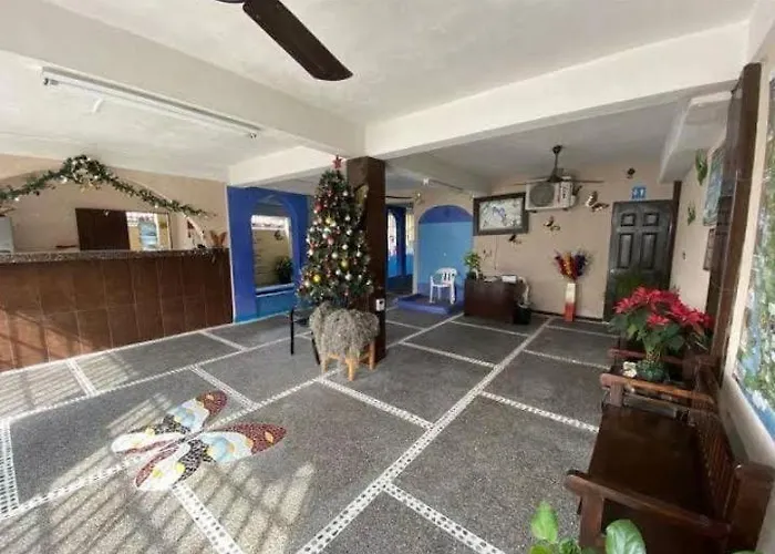 Mariposa Hotel