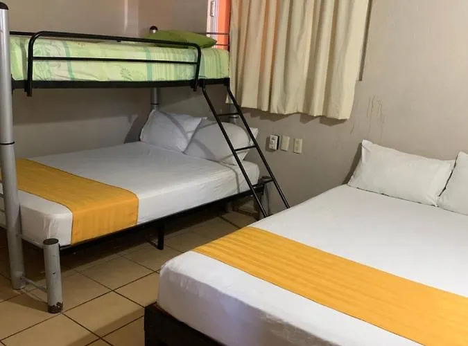 Hotel Mariposa 4*